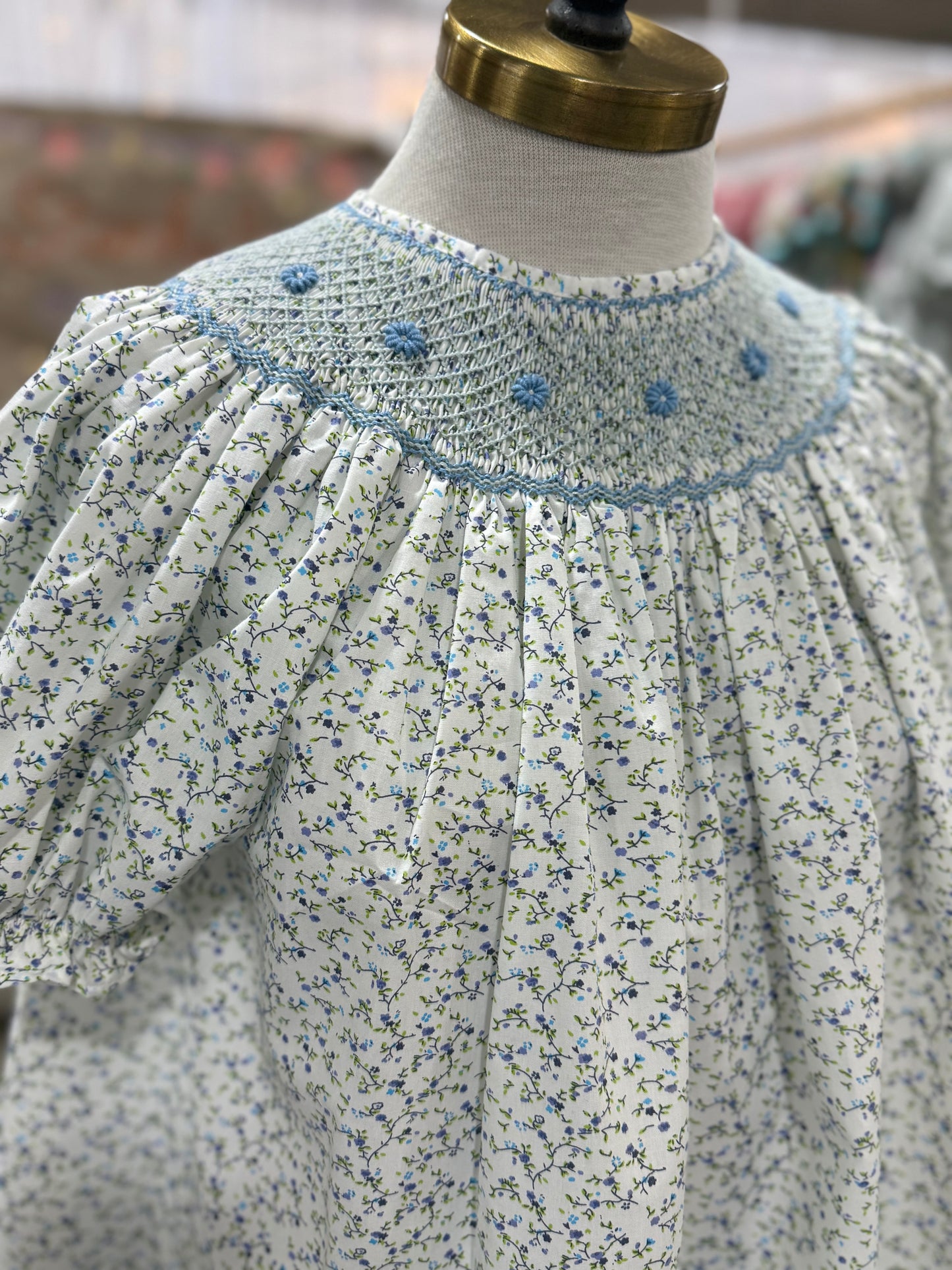 Petit Blue floral Smocked top (MOMMY)