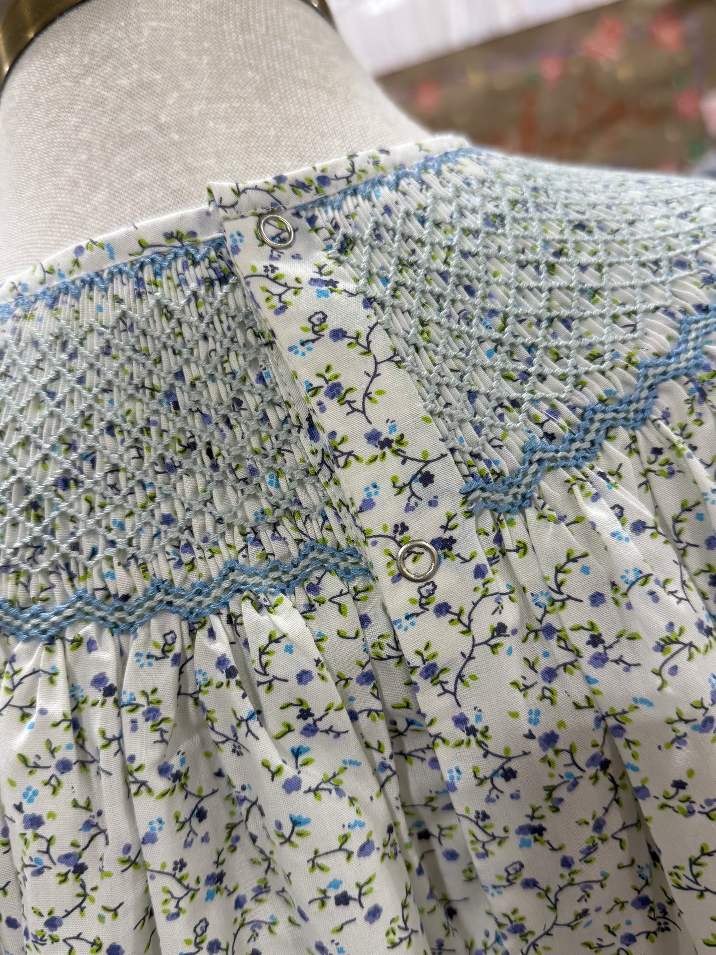 Petit Blue floral Smocked top (MOMMY)