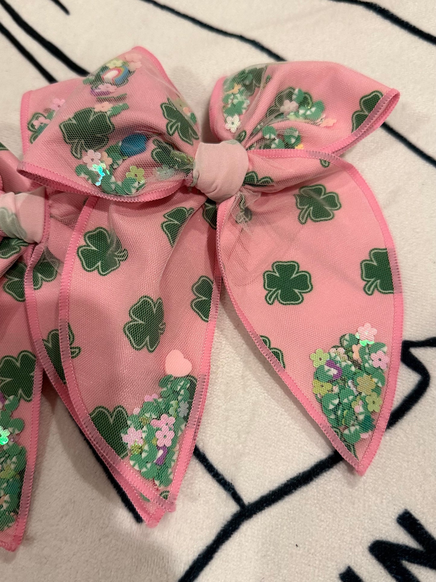 Pink Patrick’s confetti Bow(large)