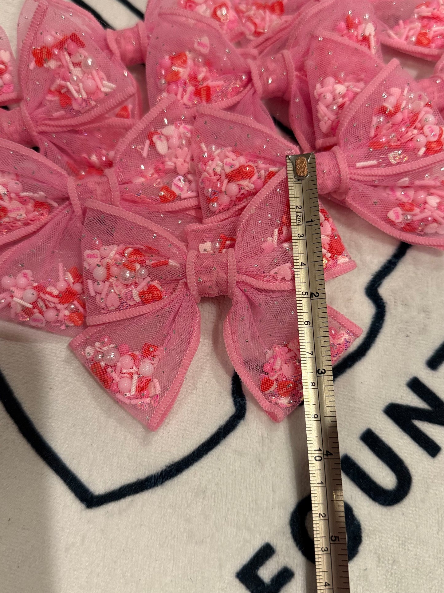 Be mine confetti bow