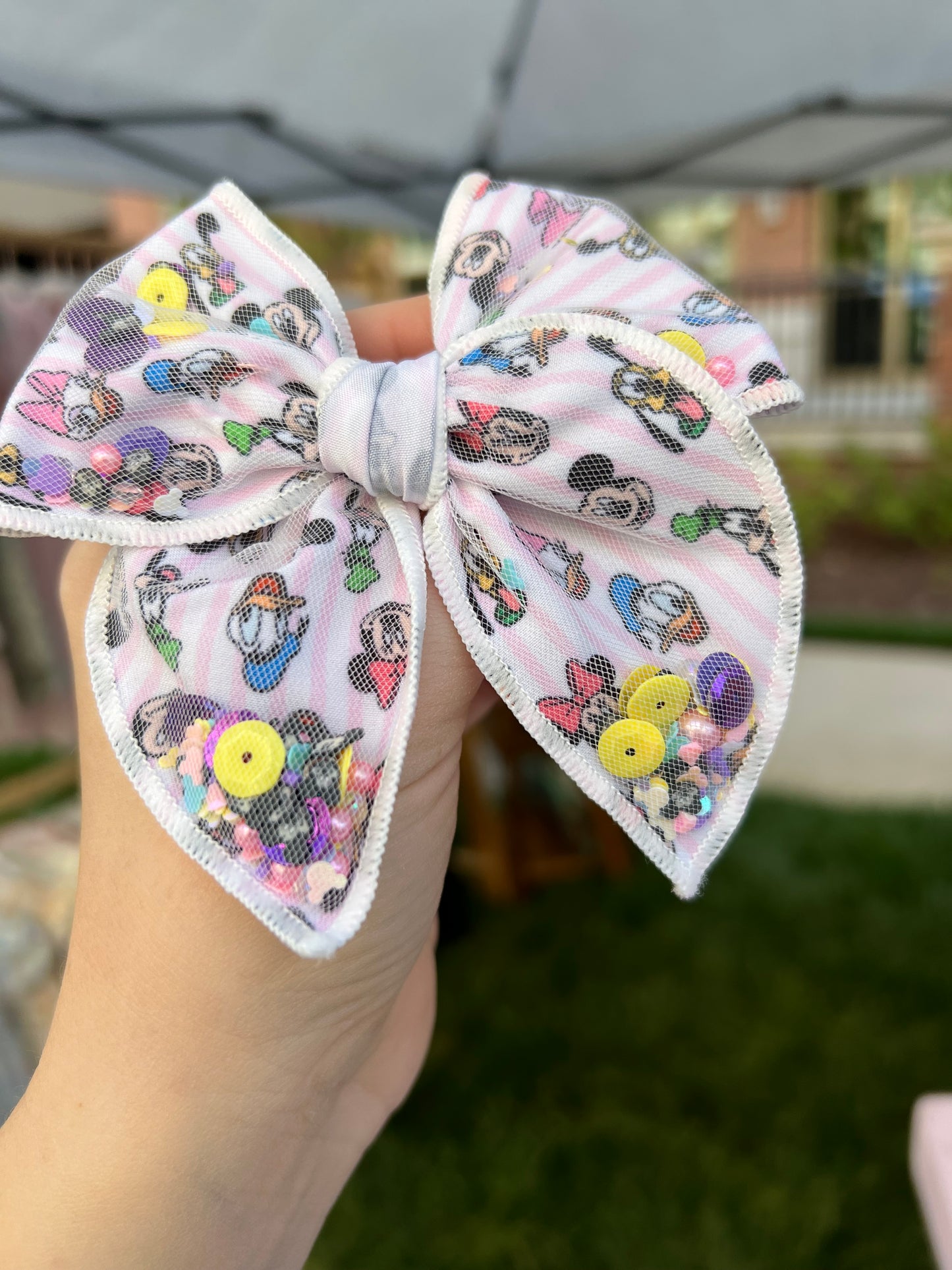 Friends stripped bow small