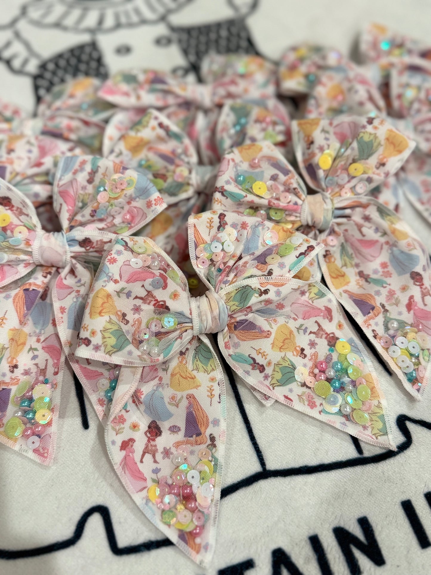 Princess confetti bow (large)