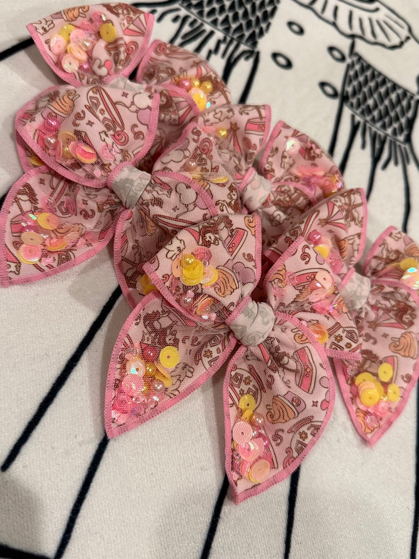 Whips & Rides Confetti Bow (small)